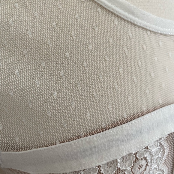 BCBG MaxAzria Addyson Blocked Lace Blouse - Picture 5 of 9